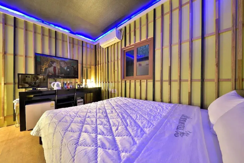 Hotel photo 11