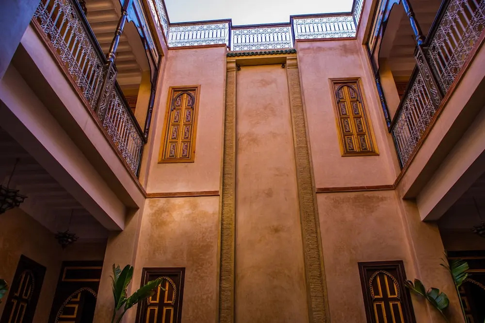 Lobby & Reception
