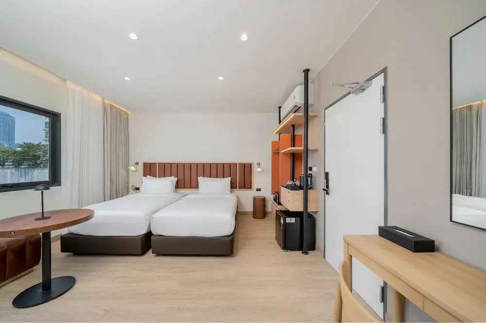 Asoka Hotel — фото