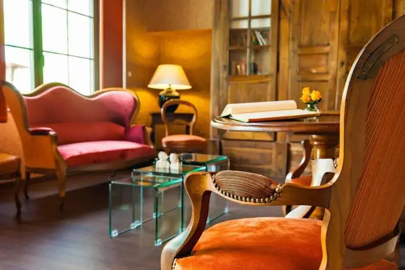 Logis Hotel La Breche De Roland - Général
