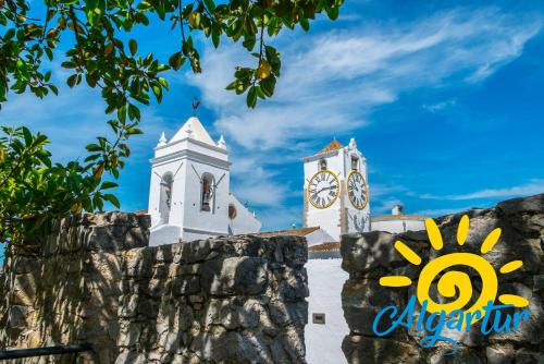 Santa Luzia Mar by Algartur