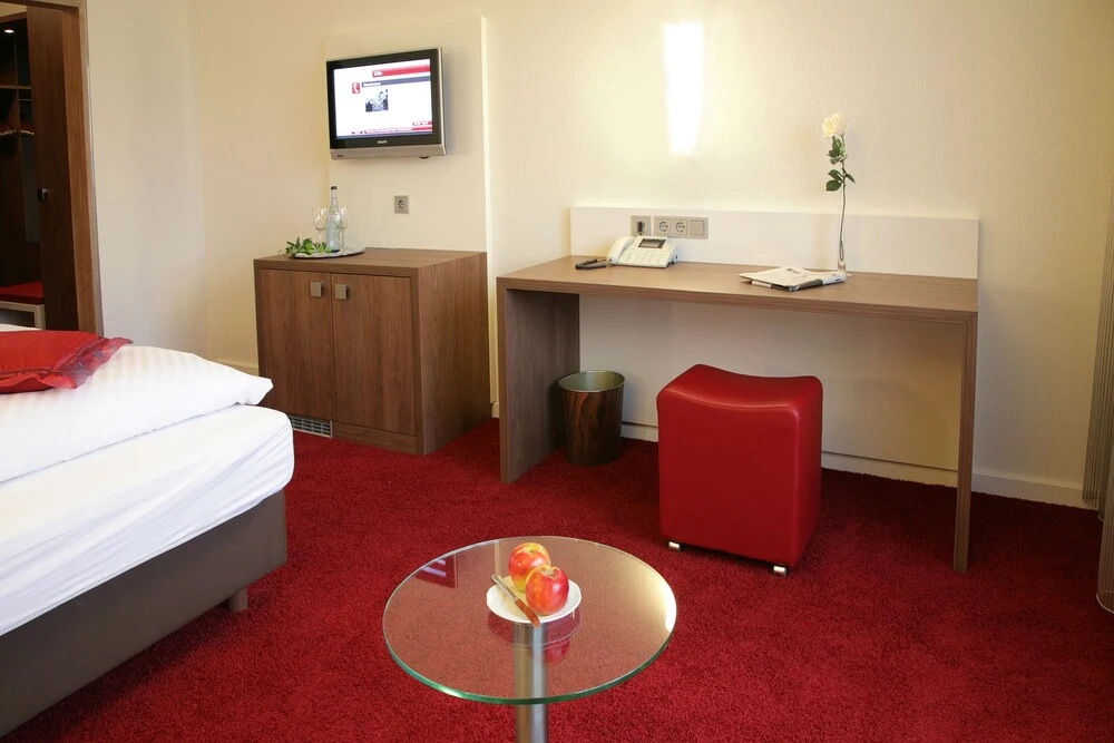 尊爵單人房，配大床