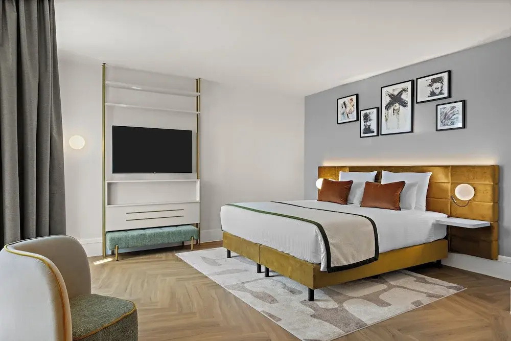 Superior room