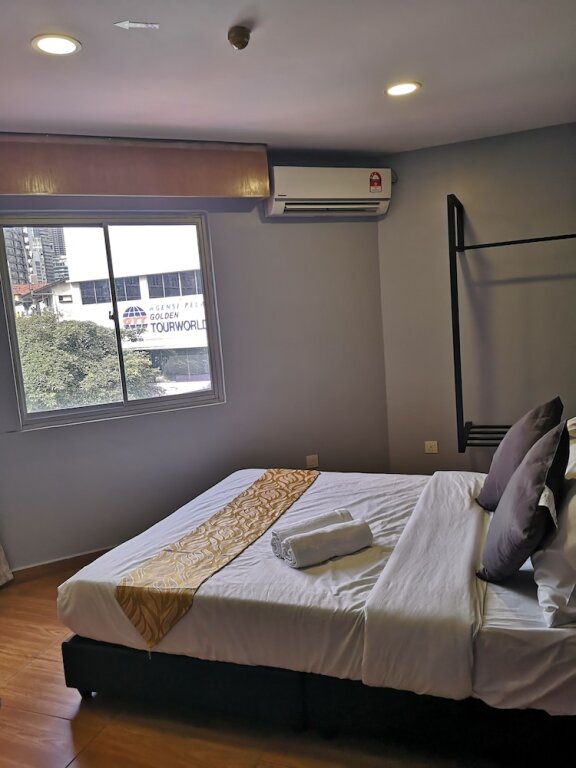 Town View Hotel