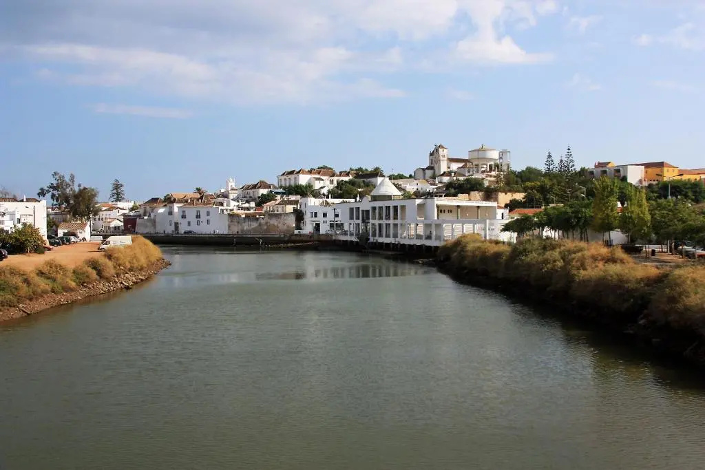 Beach & Waterfront