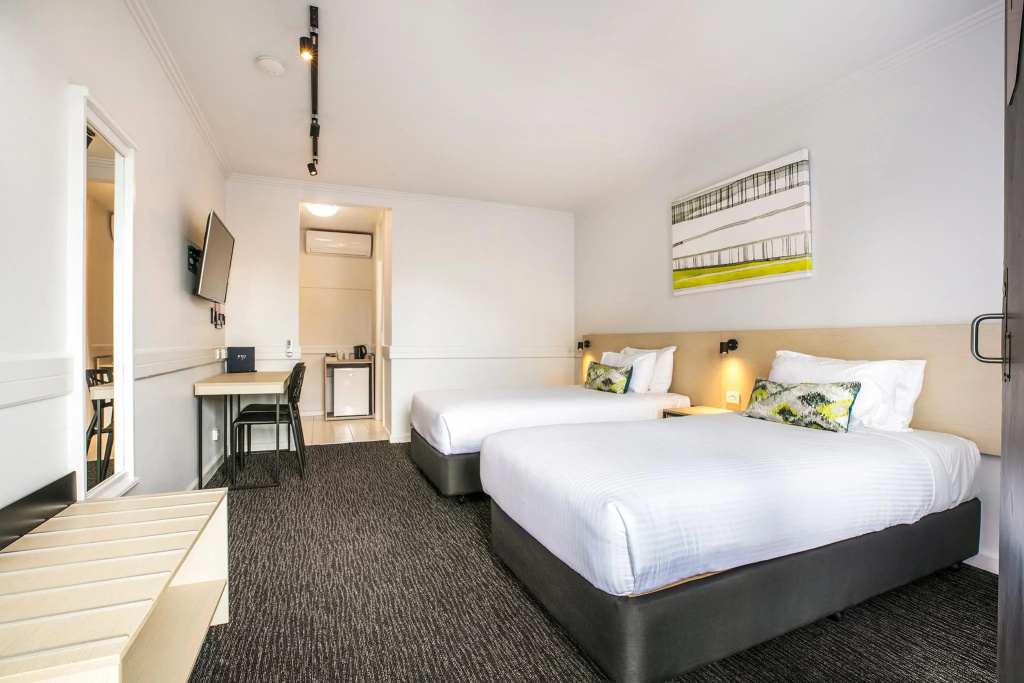 Standard Double room (twin beds)