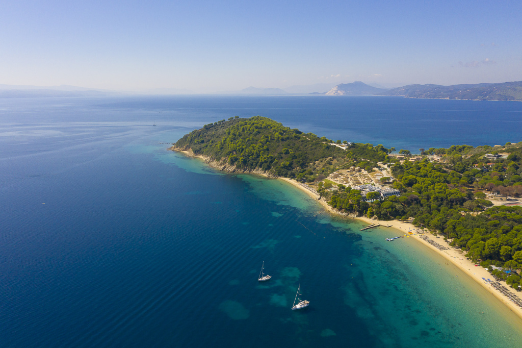 Beach & Waterfront