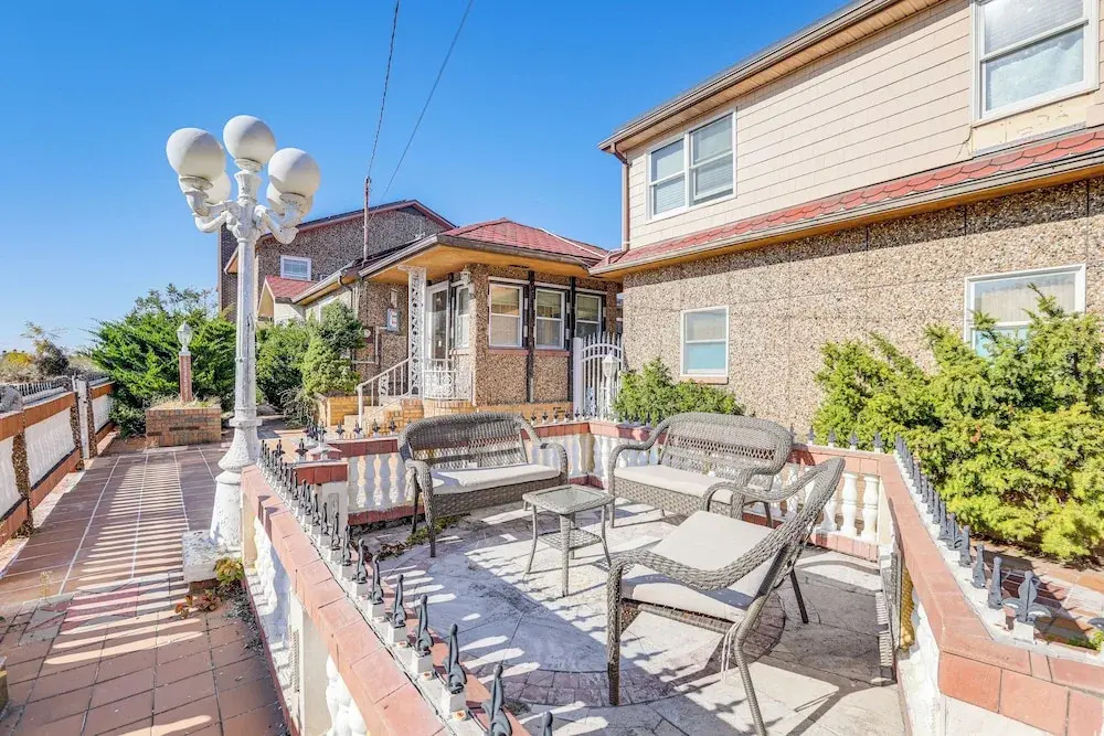 Beachfront Home ~ 7 Mi to Cape May!