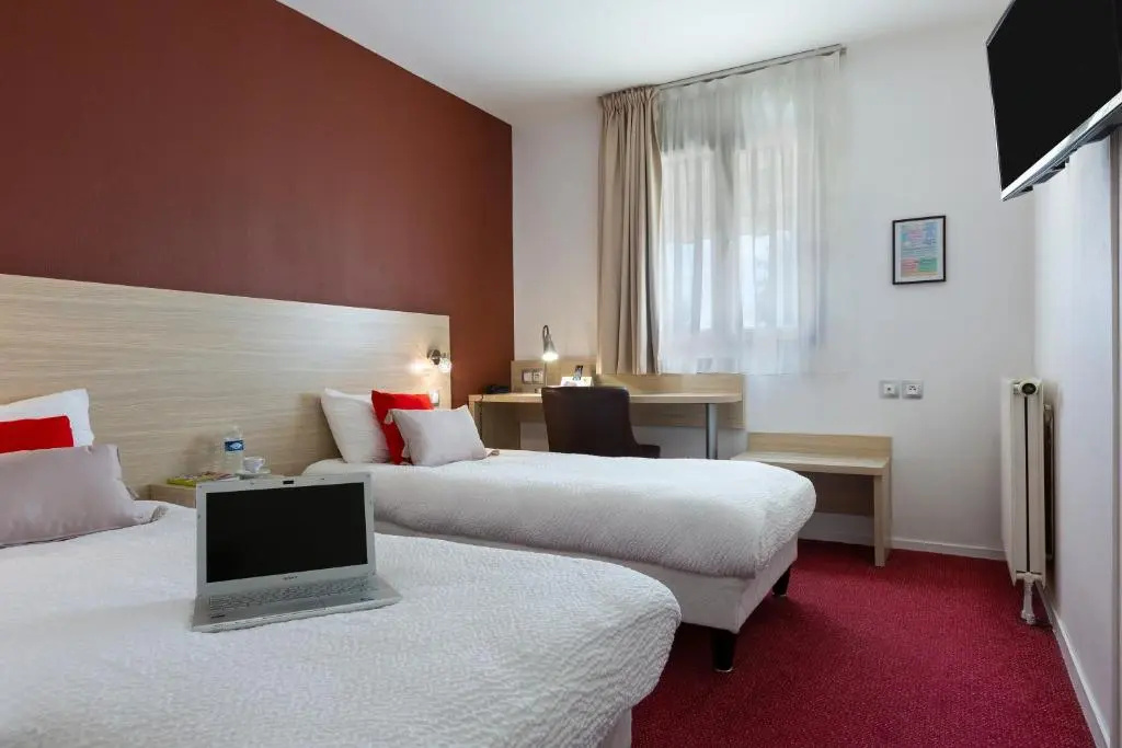 Standard Double room (twin beds)