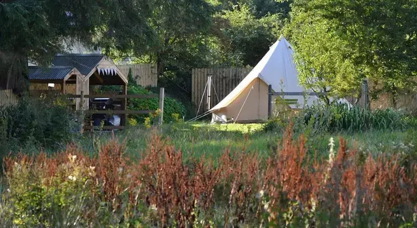 Killarney Glamping at the Grove, Suites and Lodges