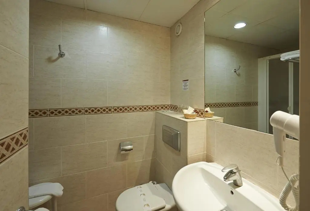 Hotel Abat Cisneros Montserrat - Chambres