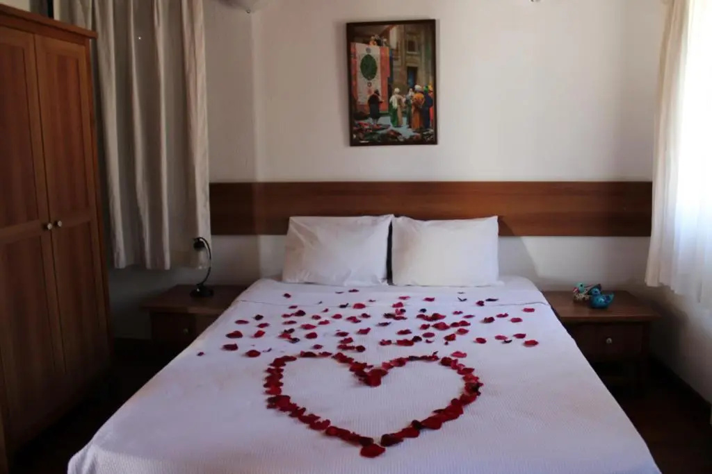 Standard Double room with pool view (full double bed)