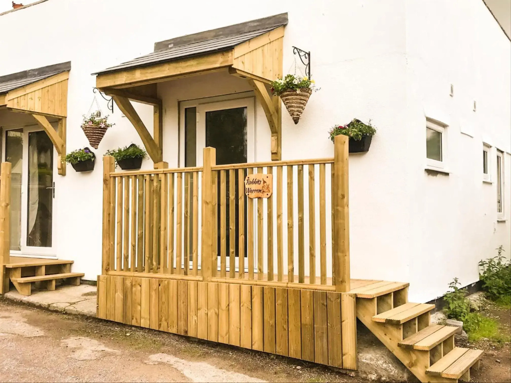 Rabbits Warren, A 2 Bed Holiday Let in The FOD
