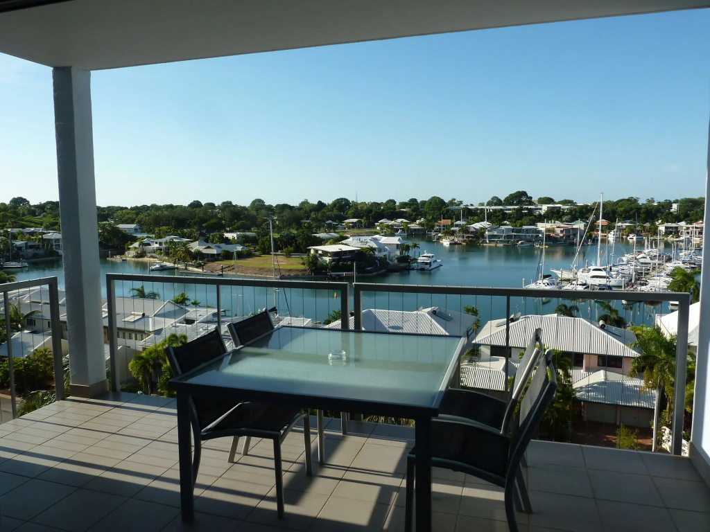 Beach & Waterfront