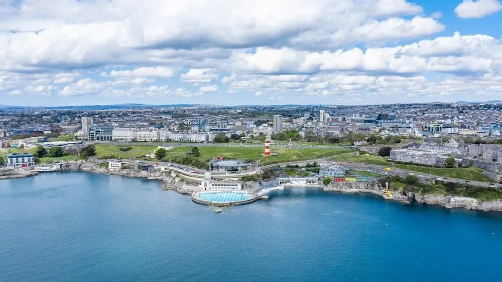 Beach & Waterfront