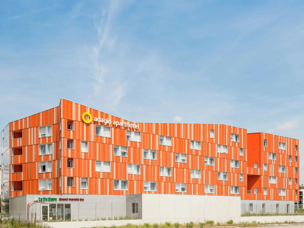 Aparthotel Adagio Access Paris Massy Gare TGV