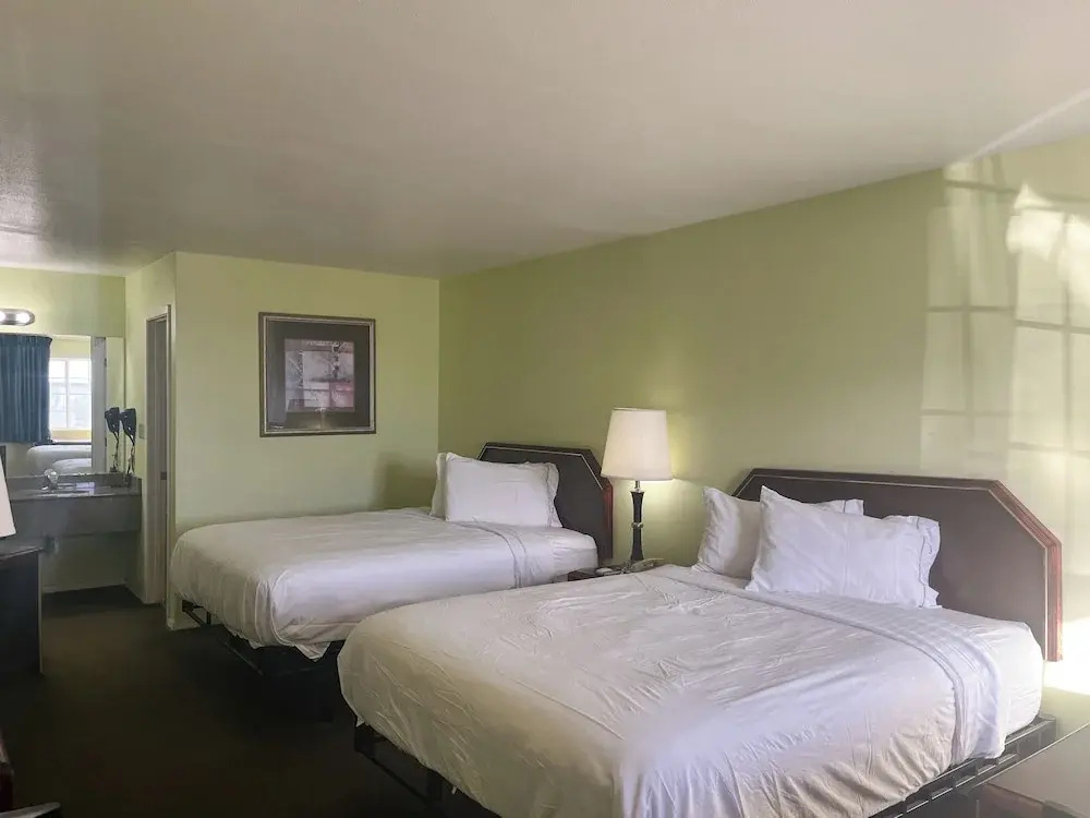 Deluxe Quadruple room