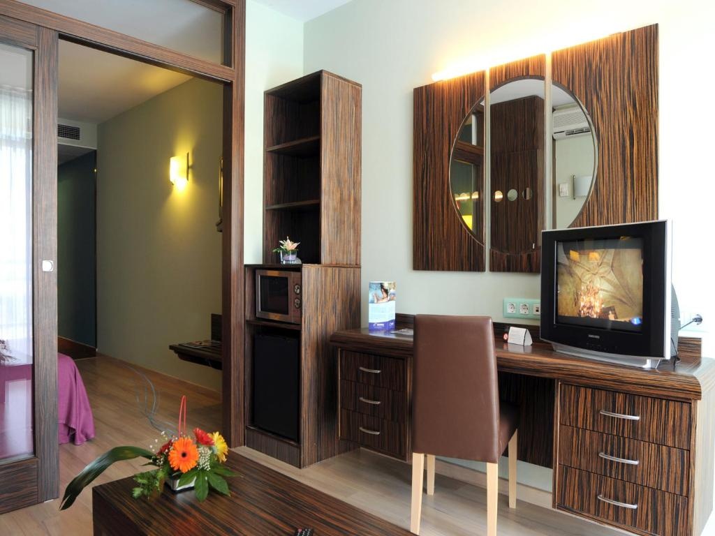 Standard Family room