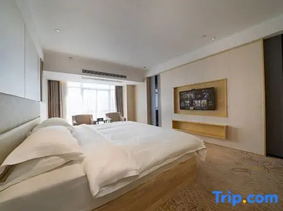 Deluxe Double room (full double bed)
