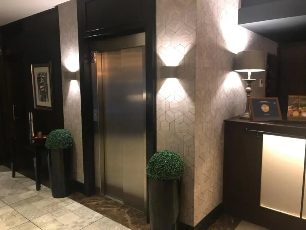 Hotel photo 12