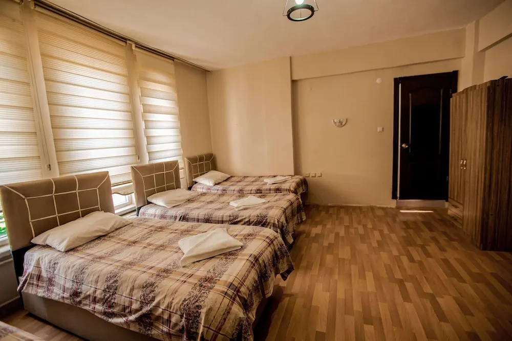 Standard Triple room with balcony