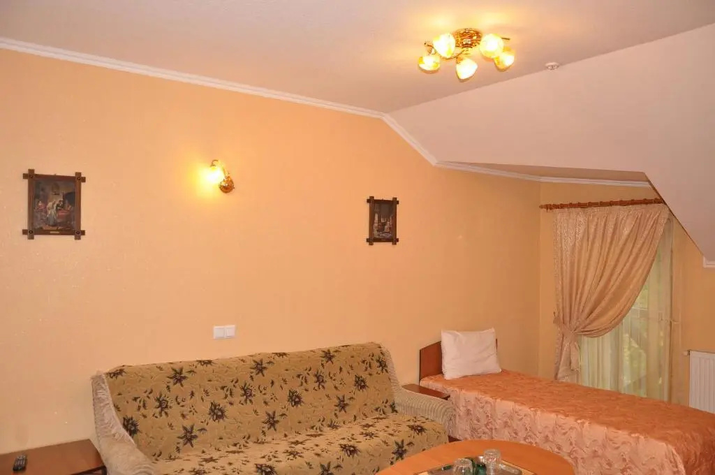 Standard Double room with balcony (twin beds)