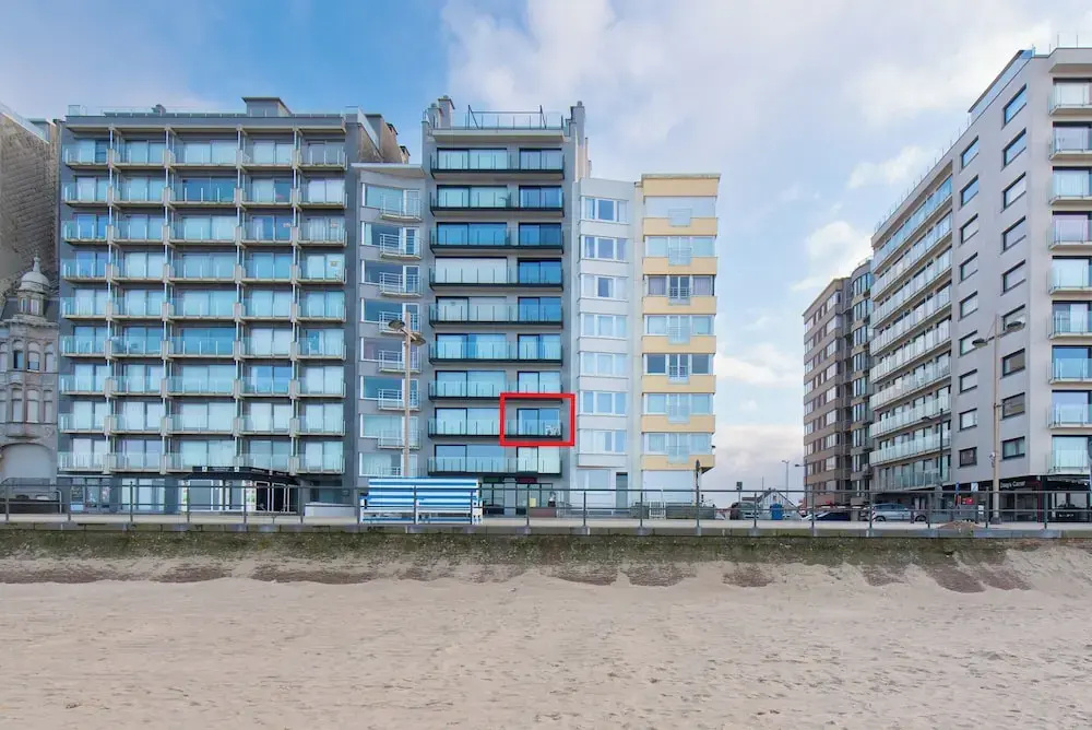 Apartment in Middelkerke With Sea View