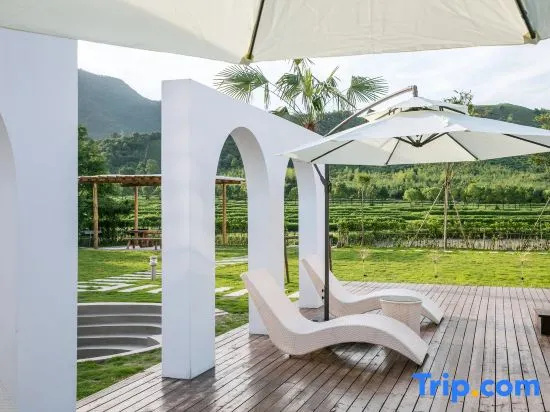 Watch Wheat Field Moganshan Villa Designer Hot Spring Meisu