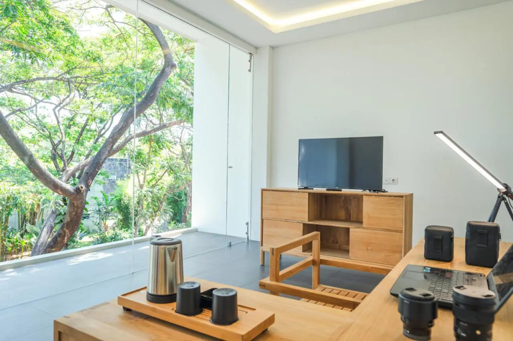 Executive Suite with balcony