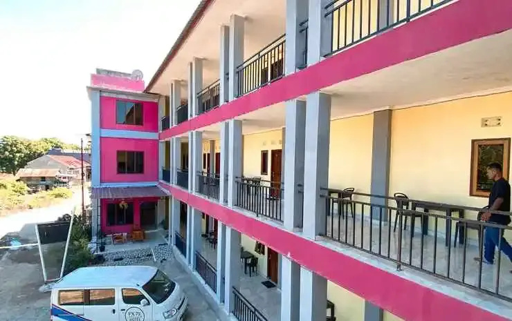 Hotel FX 72 Labuan Bajo