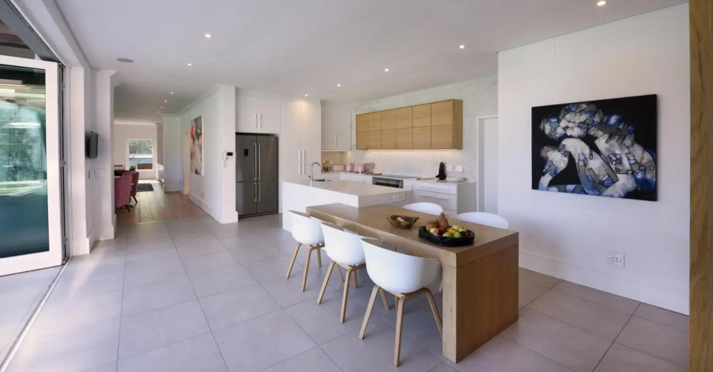The Clarendon - Fresnaye