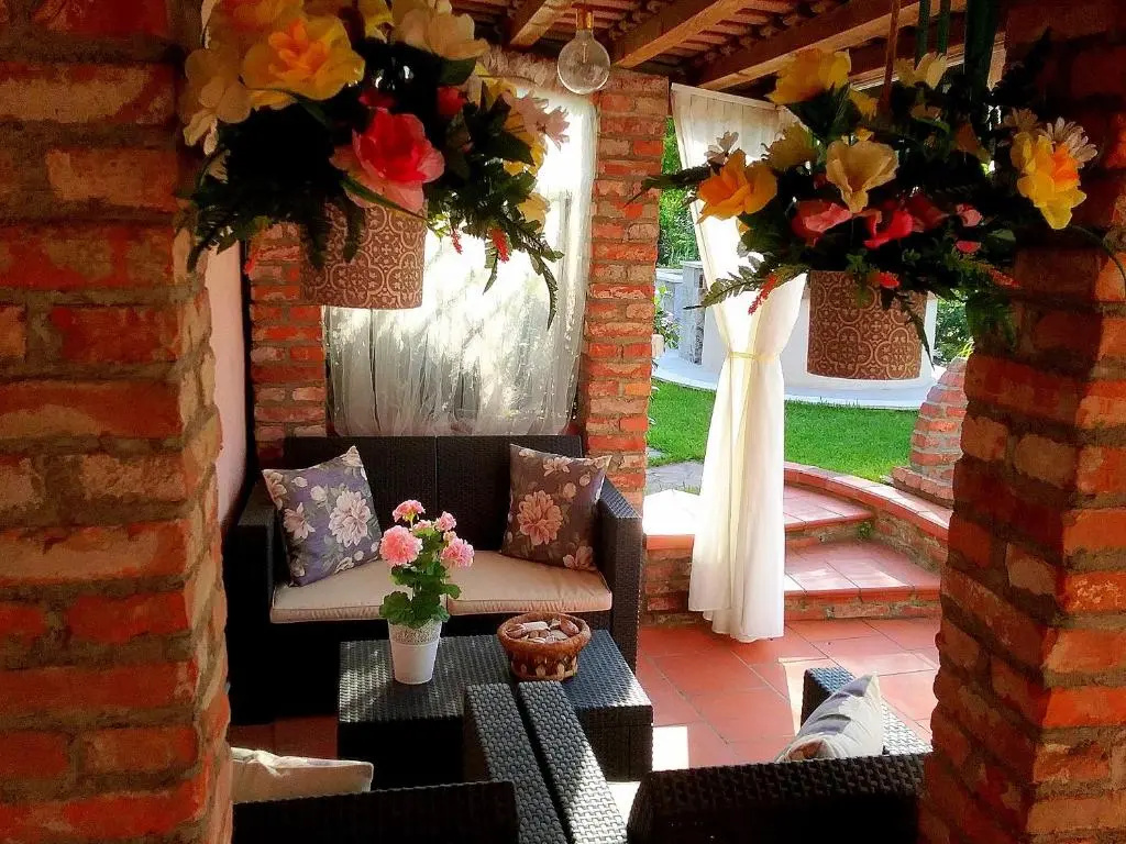 2 Bedrooms Cottage
