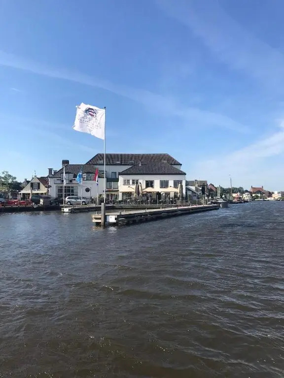 Beach & Waterfront