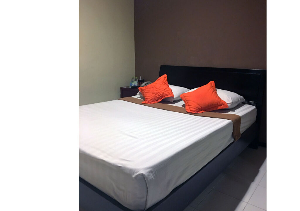 Helios Hotel by null