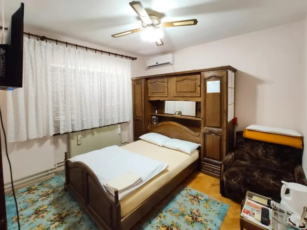 Standard Double room (full double bed)