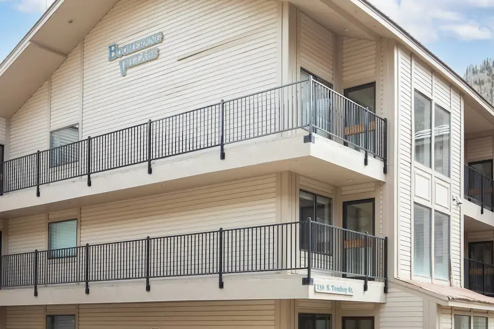 Boomerang Village 201 by Avantstay Ski In/ Ski Out Unit Close to Town!