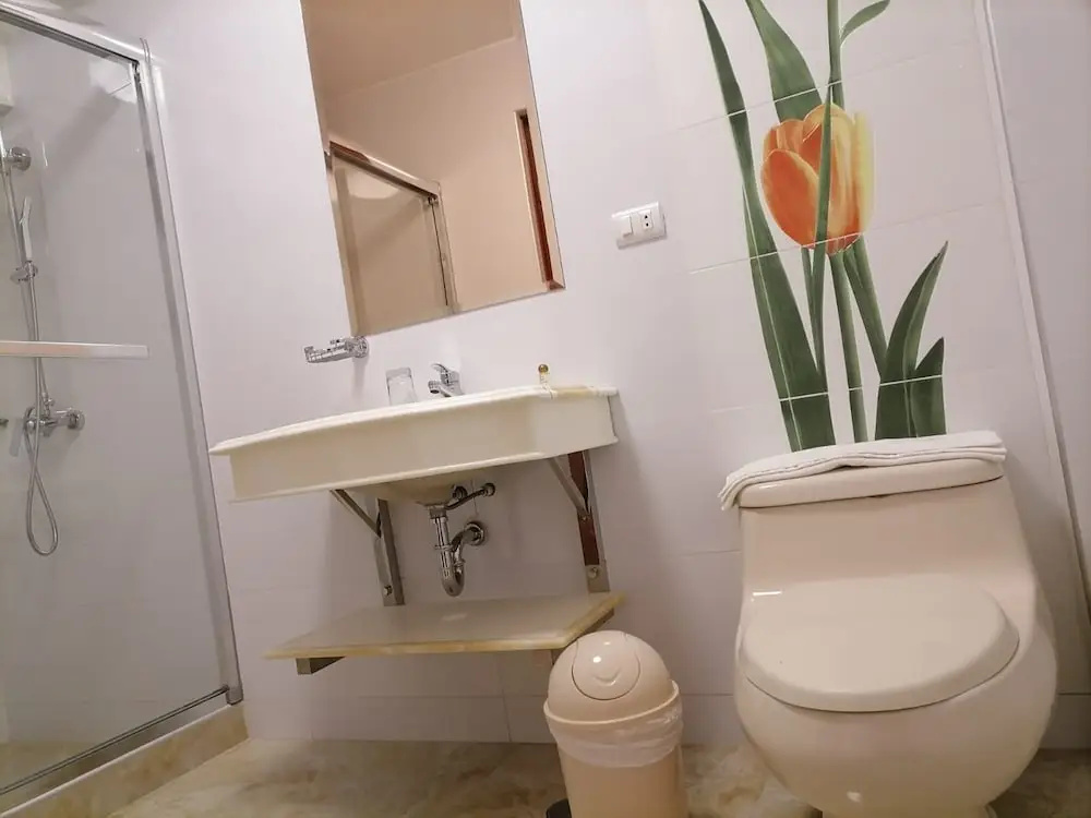 Economy room