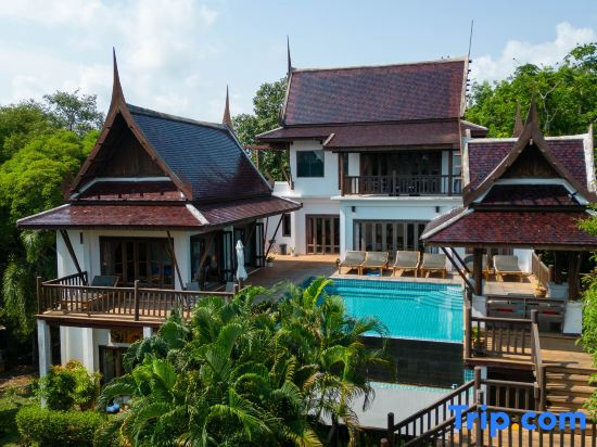 Spacious Thai Villa with Private Pool & Sea View