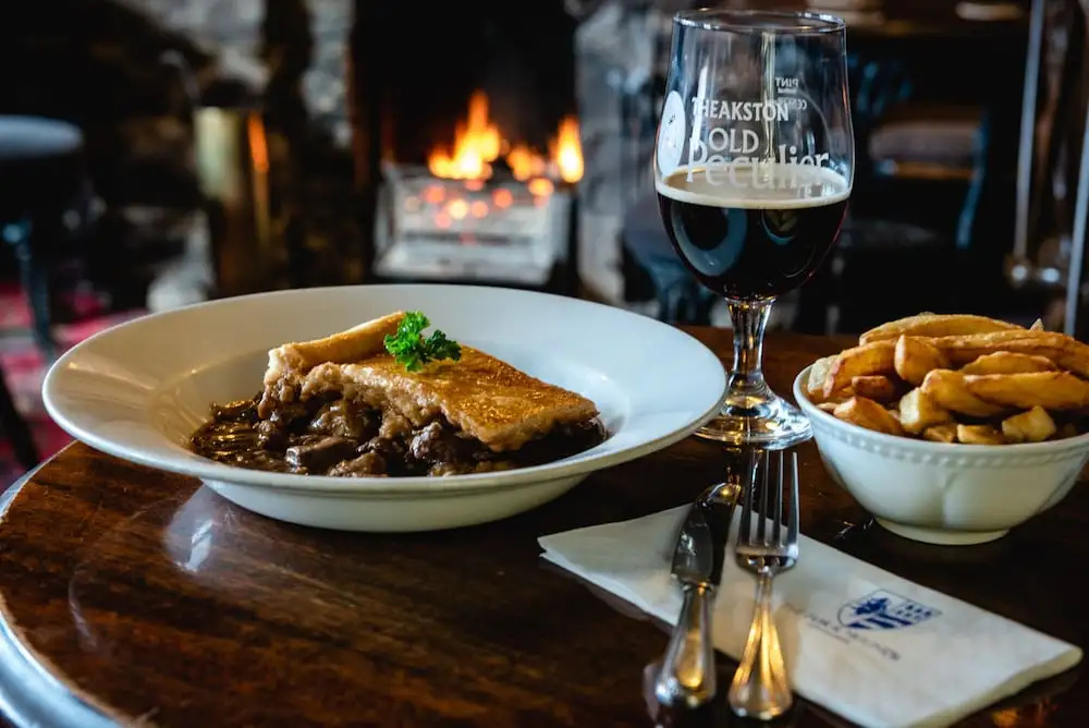 The Fox and Hounds - Général
