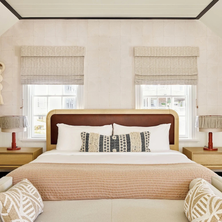 Suite with balcony