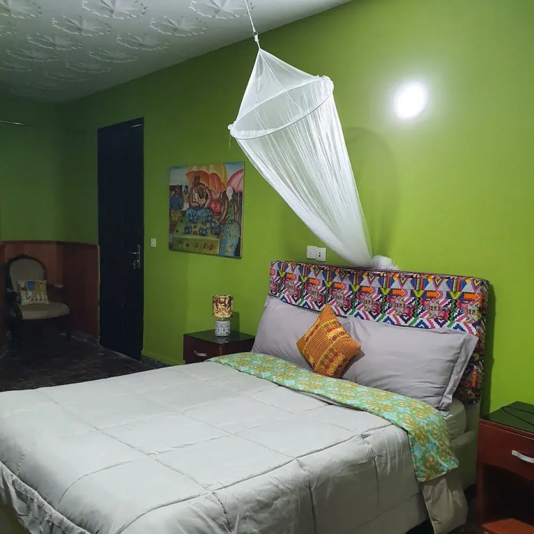 Comfort room