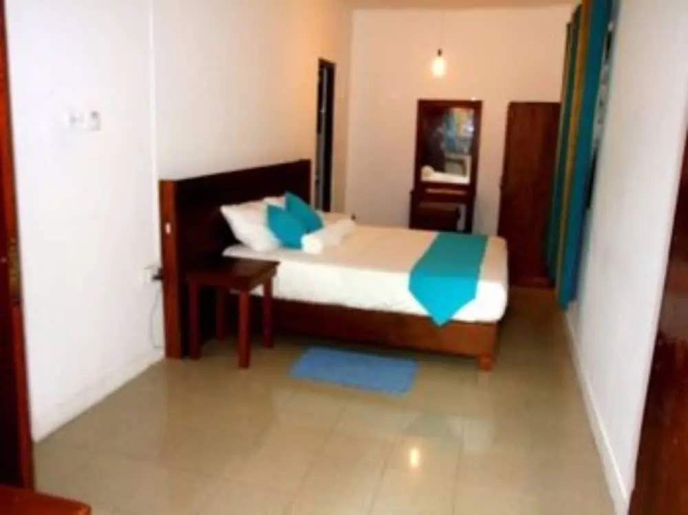 Standard Double room with balcony (full double bed)