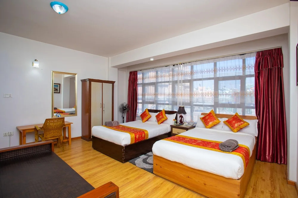 Superior Double room with balcony (full double bed)