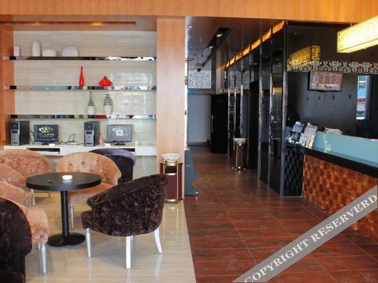 Food & Beverage