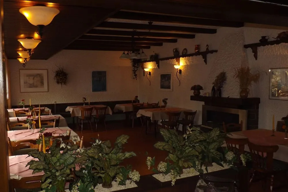 Food & Beverage