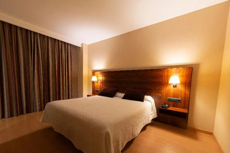 Hotel Sercotel Riscal - Général