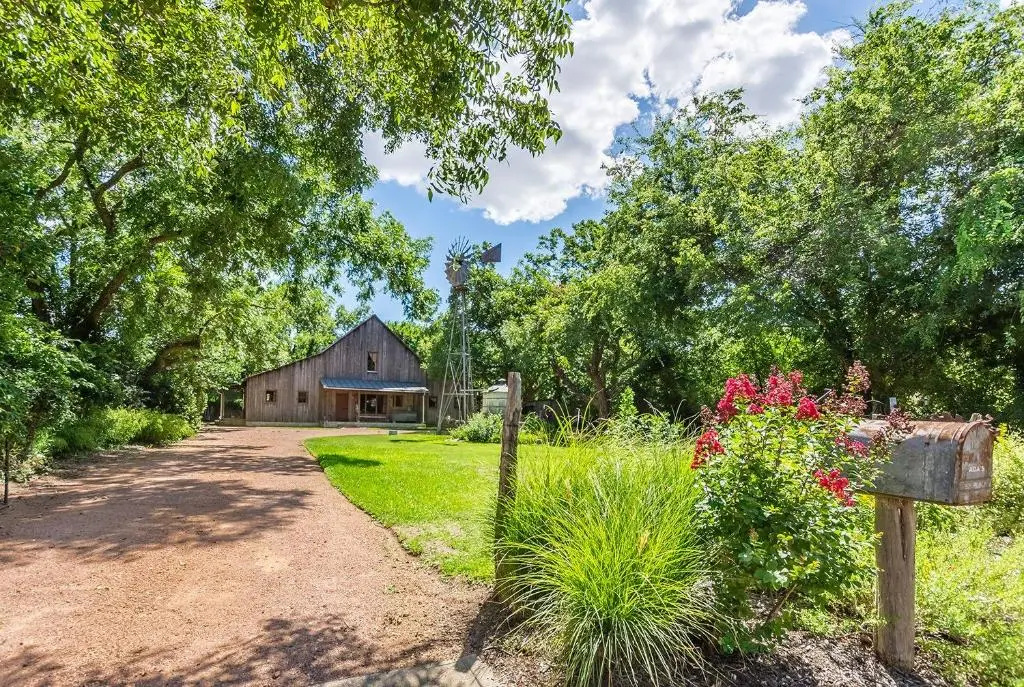 Ada's Peach Street Hideaway - Whole House