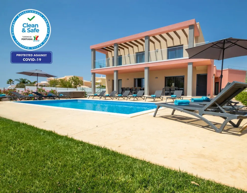 Villa Riviera