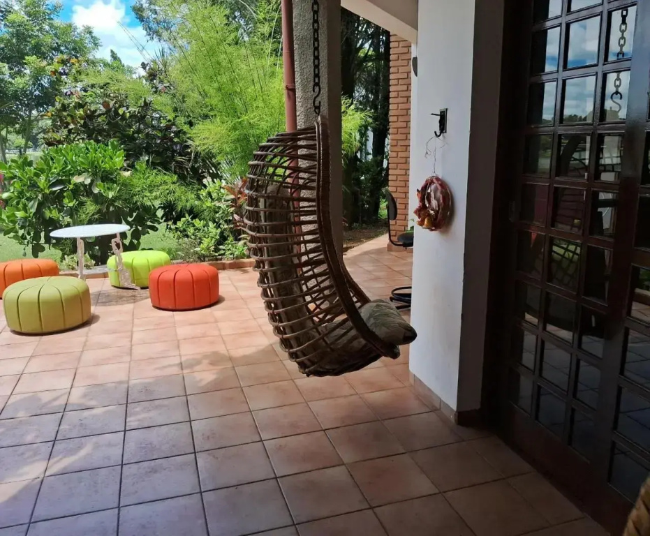 Casa vista lago vitoria regia
