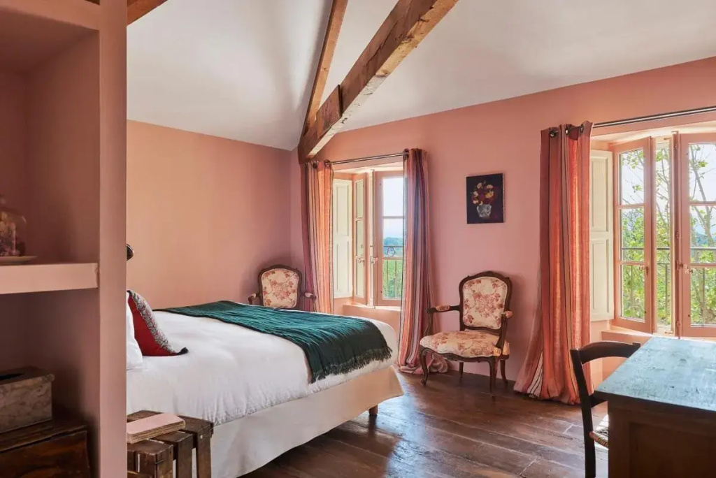 Afficher la photo 6 — Château Saint-Roux Le Luc- Le Cannet des Maures